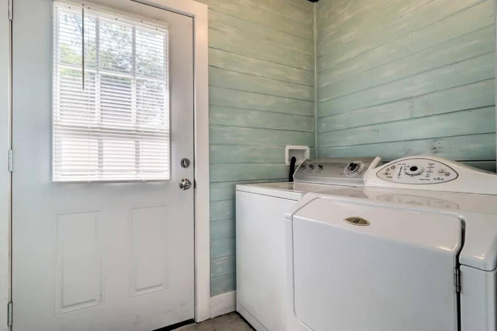 Pool Home Sleeps 6 With Large Fenced Yard ジャクソンビル エクステリア 写真